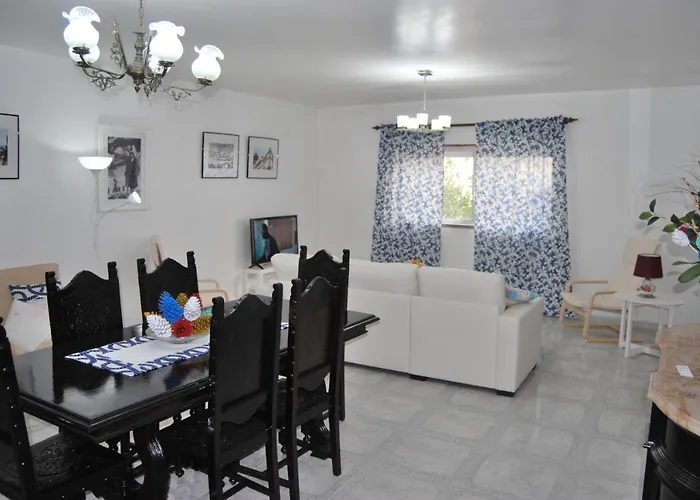 Apartament Mota *